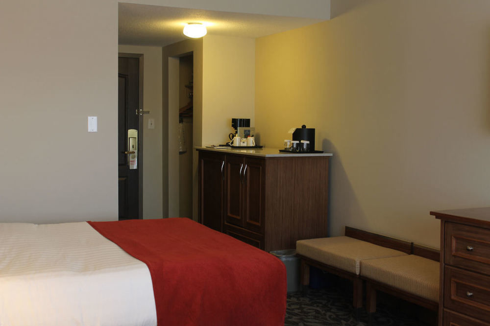 The Royal Anne Hotel Kelowna Exterior foto
