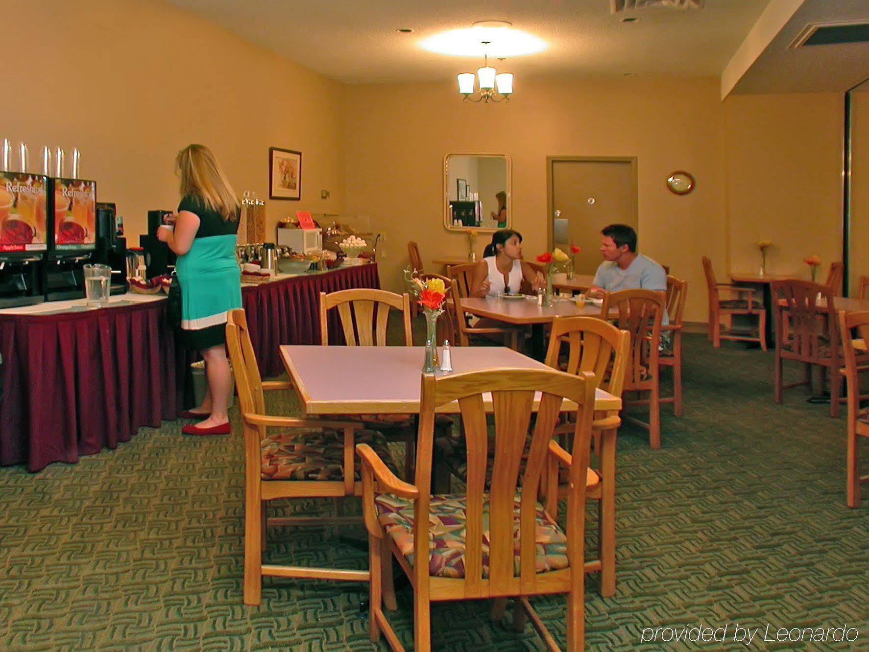 The Royal Anne Hotel Kelowna Restaurante foto