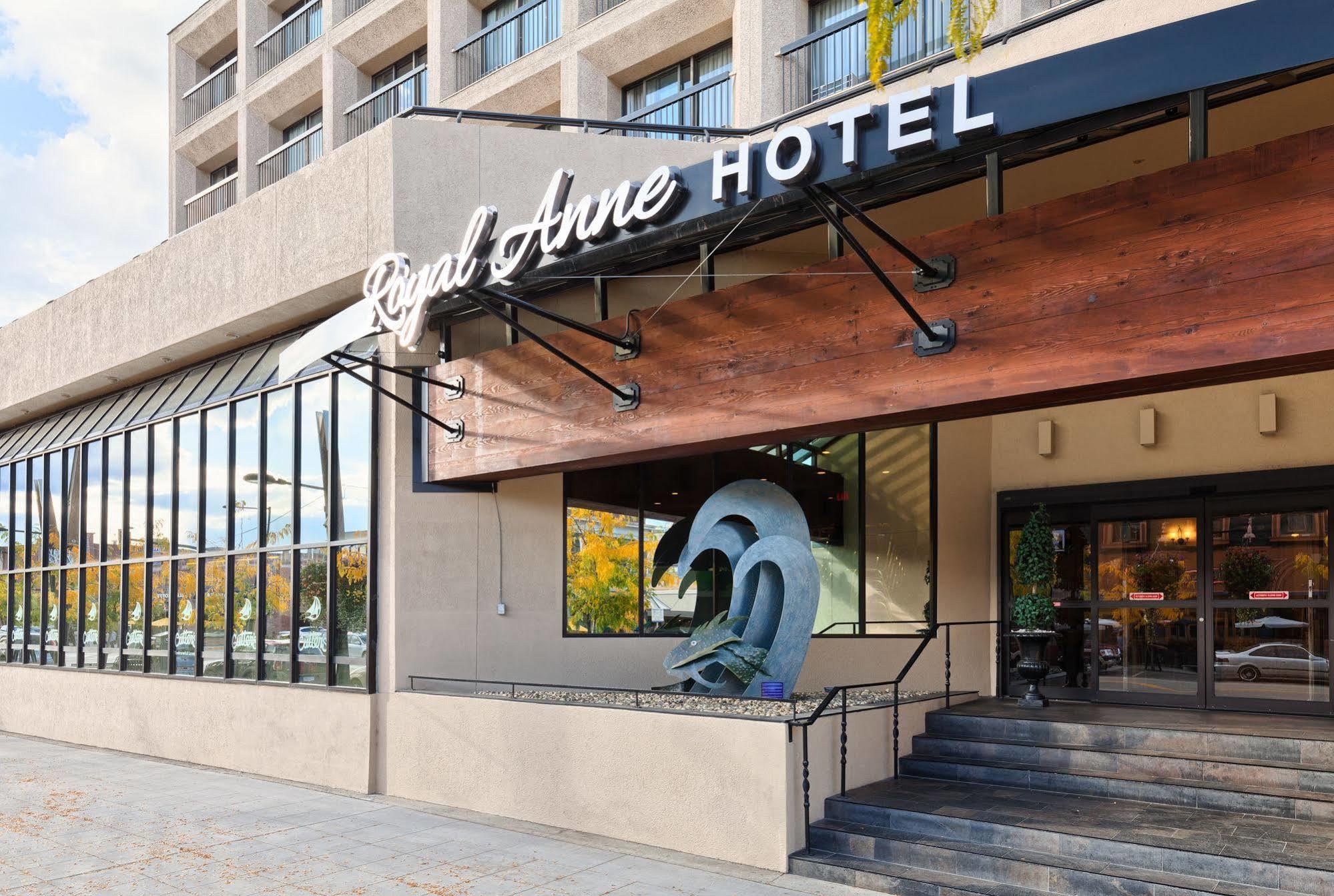 The Royal Anne Hotel Kelowna Exterior foto